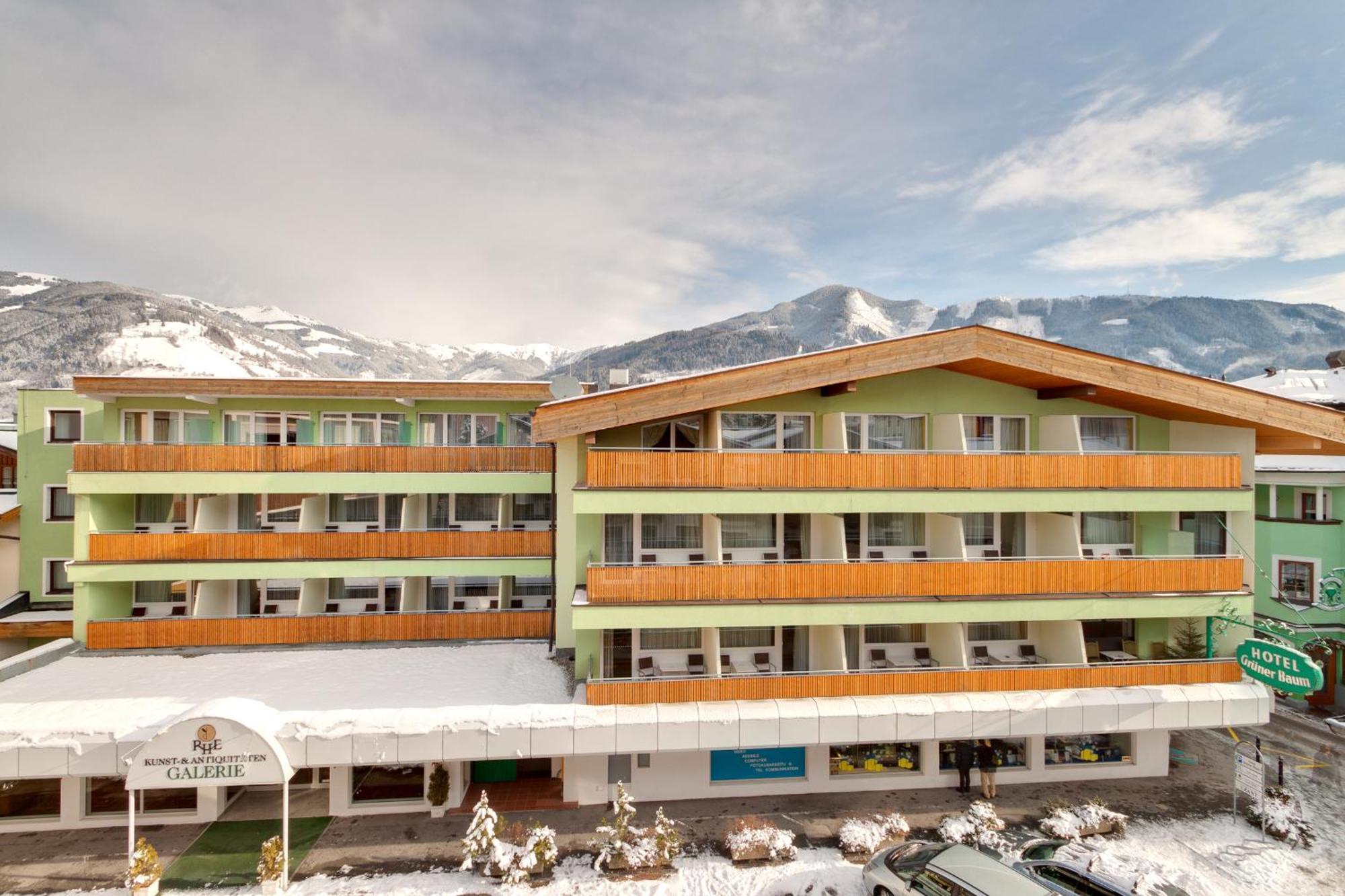 Hotel Gruener Baum Zell am See Bagian luar foto